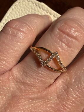 Pretty Bird Jewelry Gold-Plated CZ Wave Ring - size 8